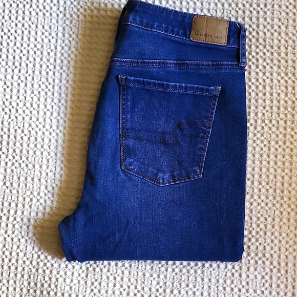 American Eagle Super Hi-Rise Jegging - Picture 2 of 3